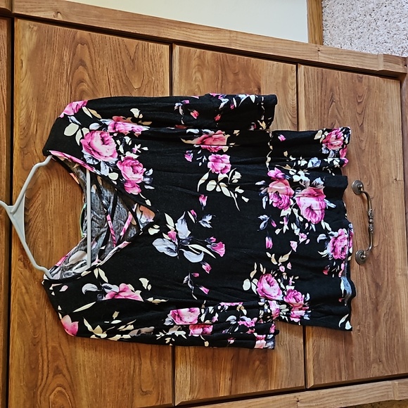 Top - Picture 1 of 3